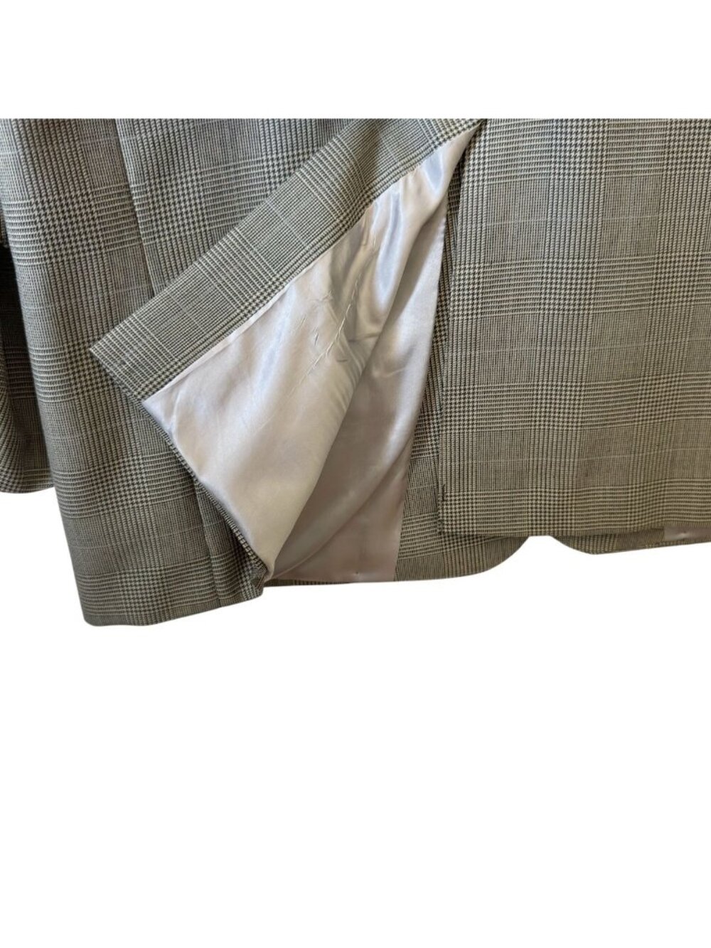 Joseph A. Bank Signature Collection Glen Plaid Beige & Black Suit 44L 2-Button 4 - Picture 7 of 16